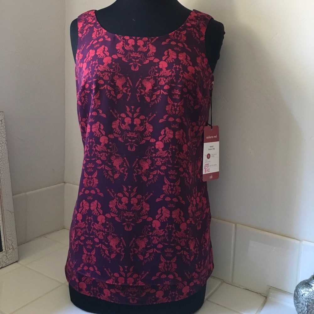 CAbi Cameo Top Tunic 3258 NWT Sakura Red Plum Rhubarb Size Small Blouse - Picture 2 of 10